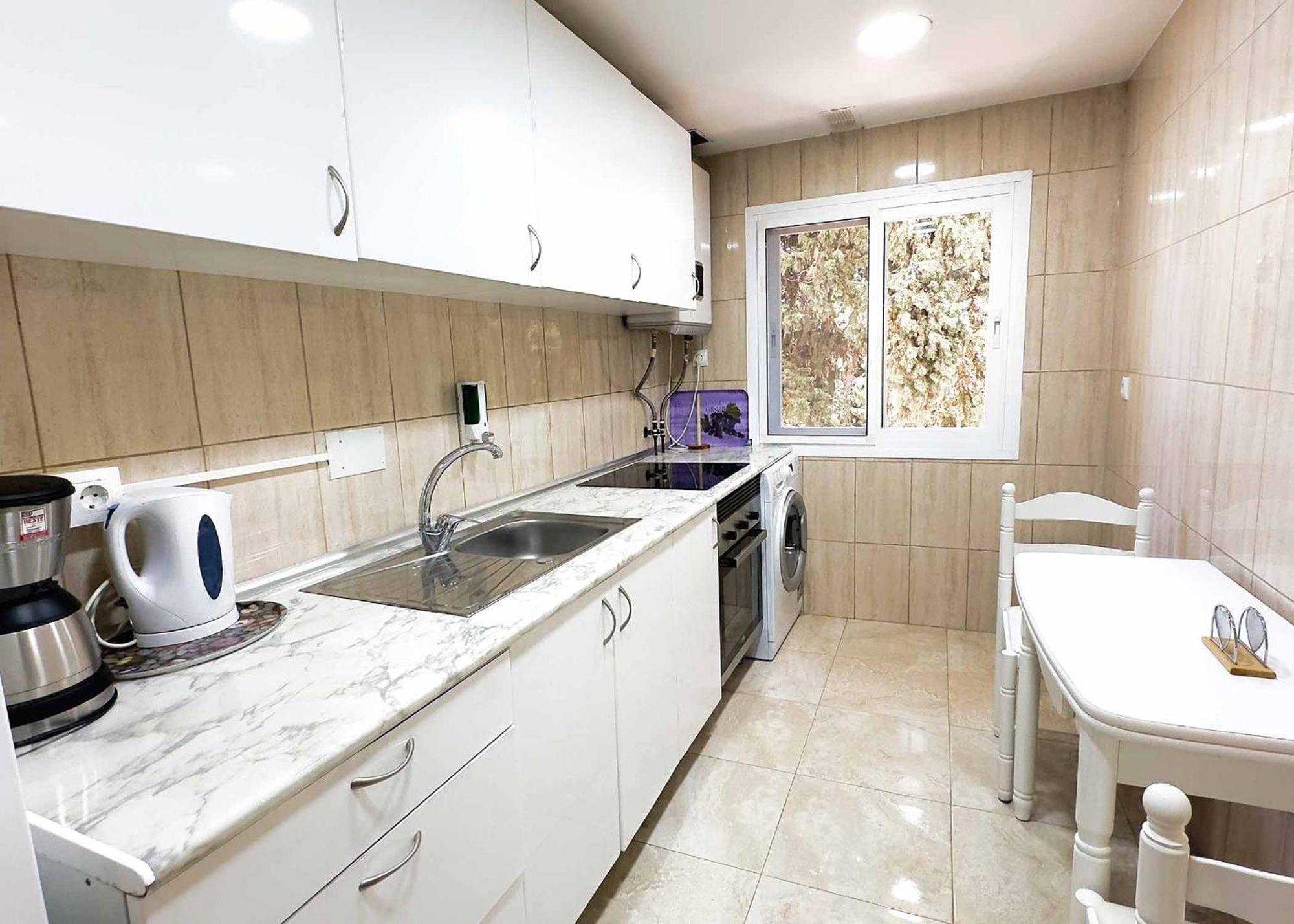 1 Bedroom Second Line Beach- Parque Building Appartement